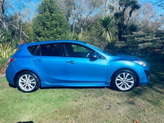 2010 Mazda Axela - Thumbnail