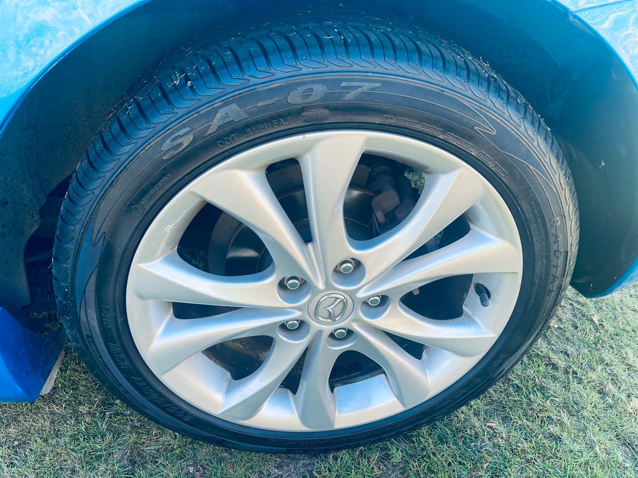 2010 Mazda Axela