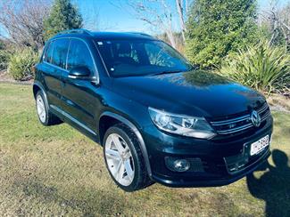 2014 Volkswagen Tiguan - Thumbnail