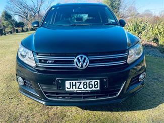 2014 Volkswagen Tiguan - Thumbnail