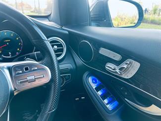 2019 Mercedes-Benz GLC 300 - Thumbnail