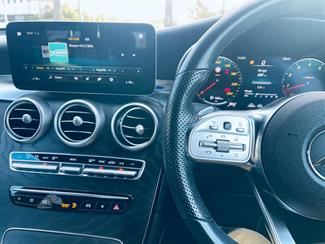 2019 Mercedes-Benz GLC 300 - Thumbnail