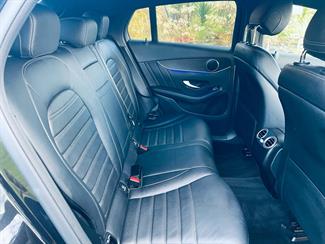 2019 Mercedes-Benz GLC 300 - Thumbnail