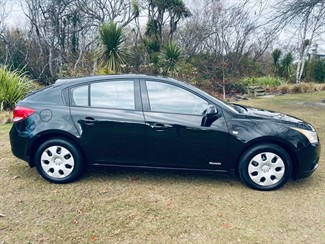 2013 Holden Cruze - Thumbnail