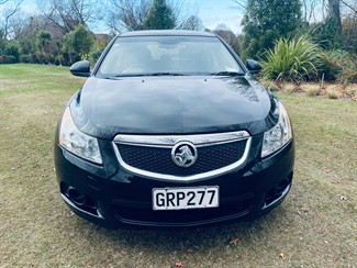 2013 Holden Cruze - Thumbnail