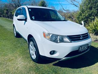 2006 Mitsubishi Outlander - Thumbnail