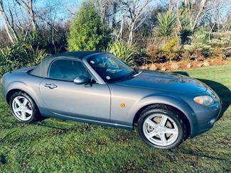 2006 Mazda Roadster - Thumbnail