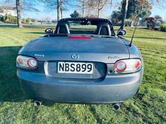 2006 Mazda Roadster - Thumbnail