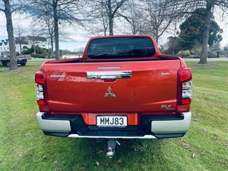 2019 Mitsubishi Triton - Thumbnail