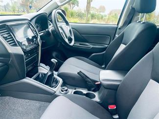2019 Mitsubishi Triton - Thumbnail