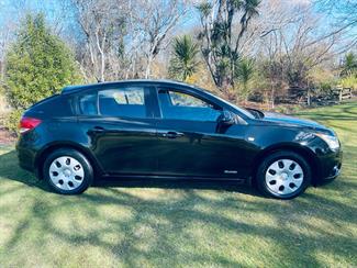 2013 Holden Cruze - Thumbnail