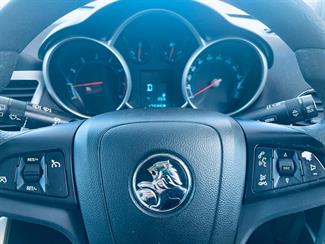 2013 Holden Cruze - Thumbnail