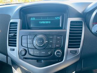 2013 Holden Cruze - Thumbnail