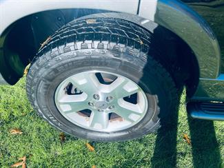 2005 Ford Explorer - Thumbnail